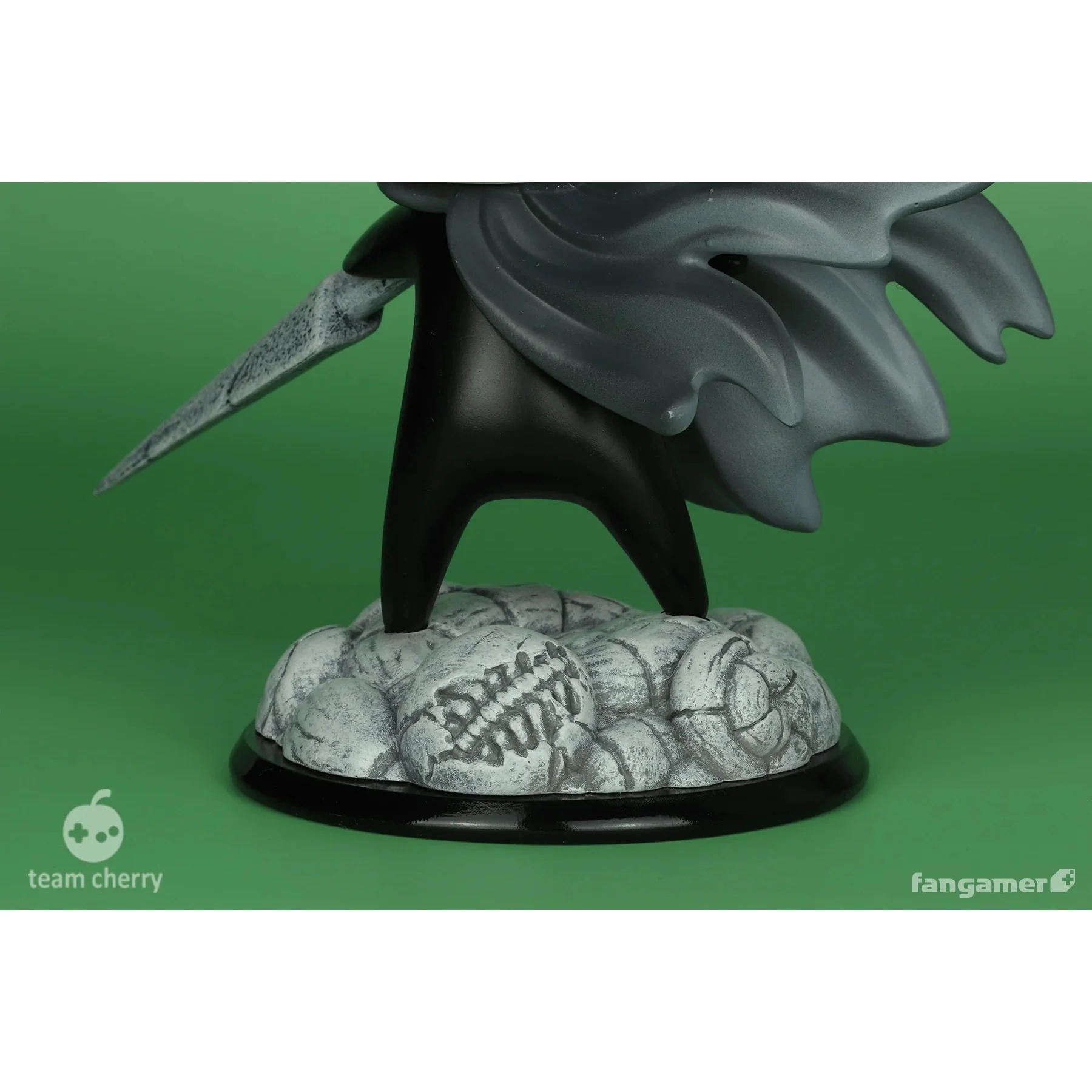 Hollow Knight The Knight Resin Statue - Alex Colvin - Team Cherry, Fangamer - Image 11